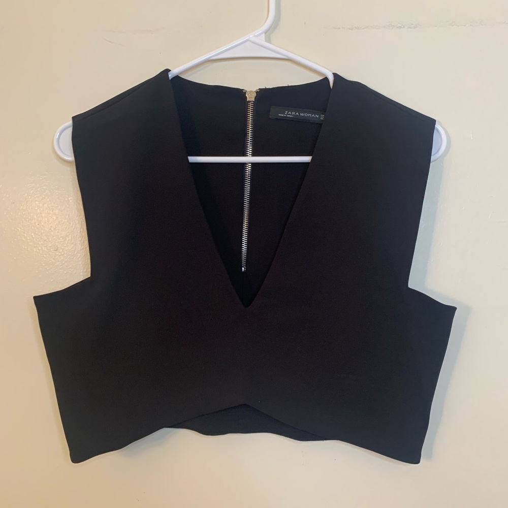 Zara Women Black Triangle Cut Crop Top